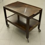 901 8216 SERVING TABLE